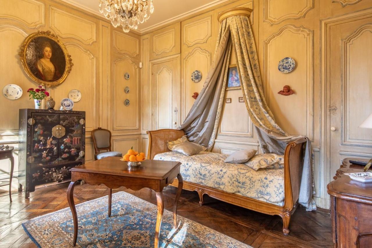 Logement D'Exception Dans Le Chateau De Lacypierre Saint-Crépin-et-Carlucet Exterior foto